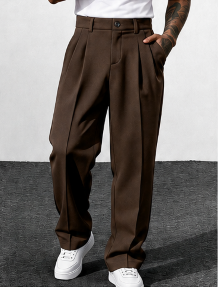 The AceGolfSocial pleated chino in taupe